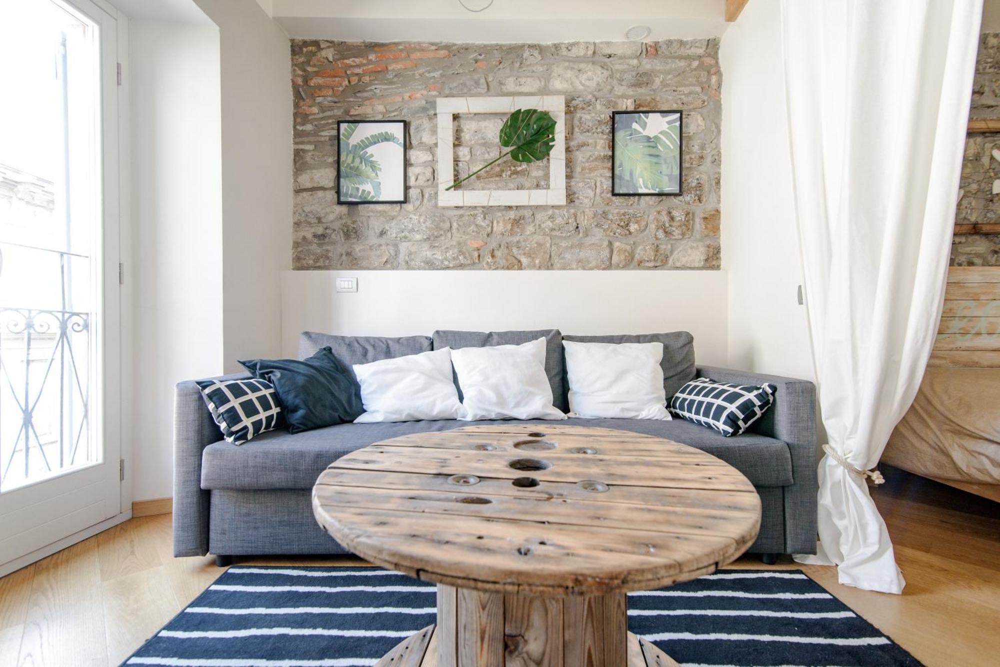 Gem Of The Lake - Luxury Apartment Como Old Town Luaran gambar